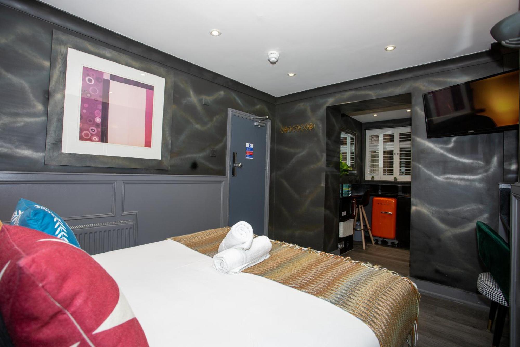 The Rokxy Townhouse - Kings Cross Hotel London Room photo