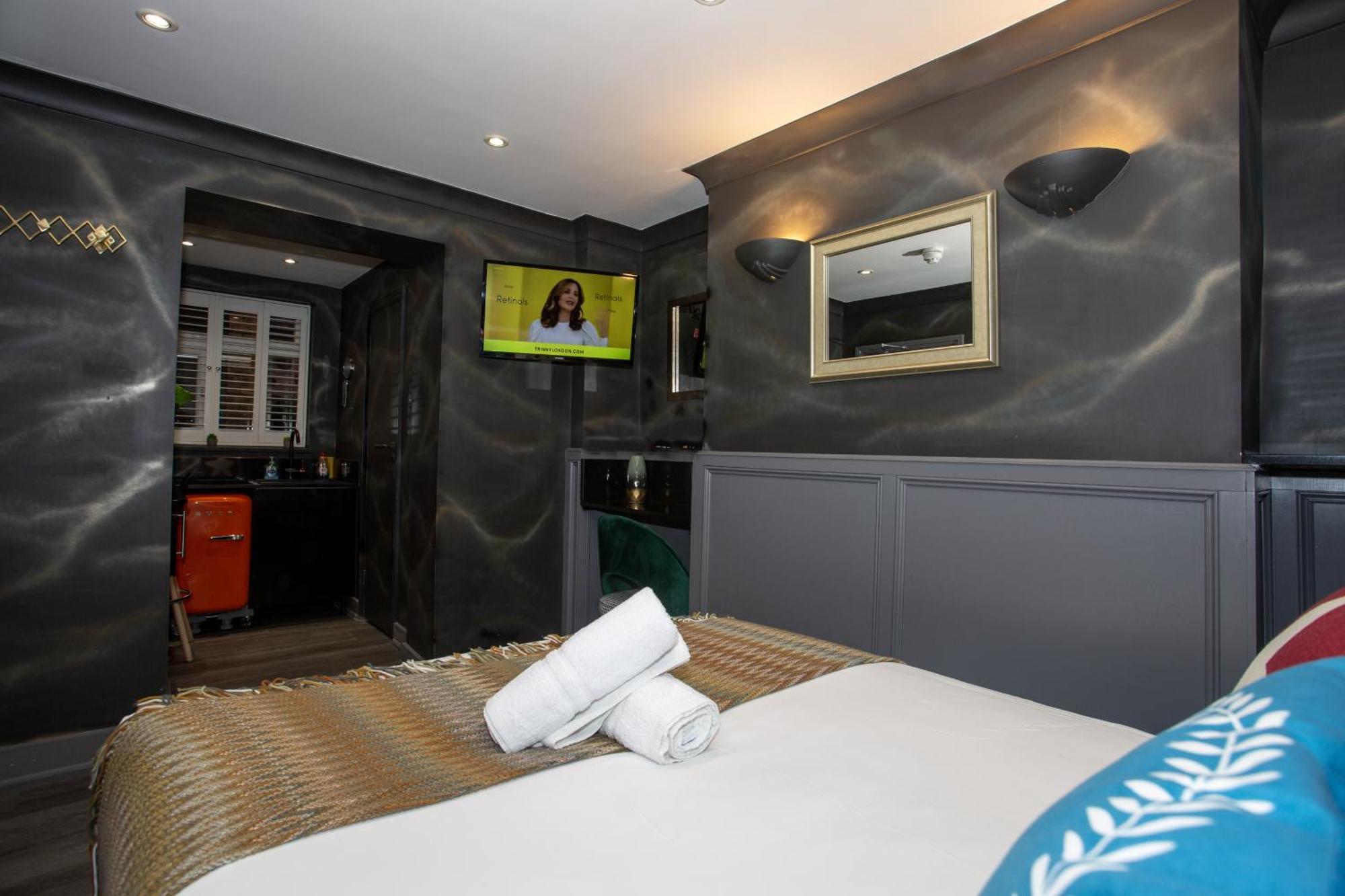 The Rokxy Townhouse - Kings Cross Hotel London Room photo