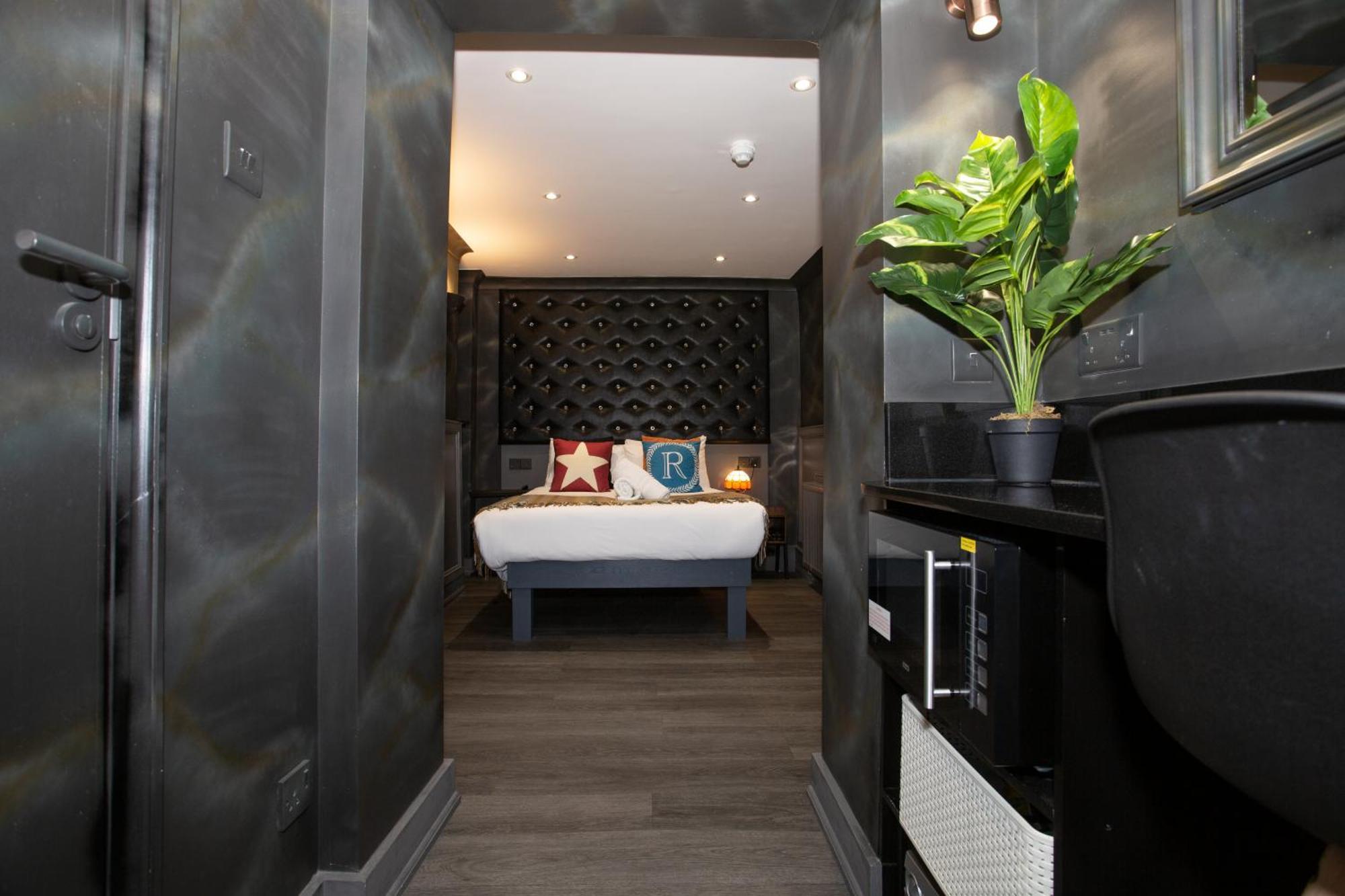 The Rokxy Townhouse - Kings Cross Hotel London Room photo