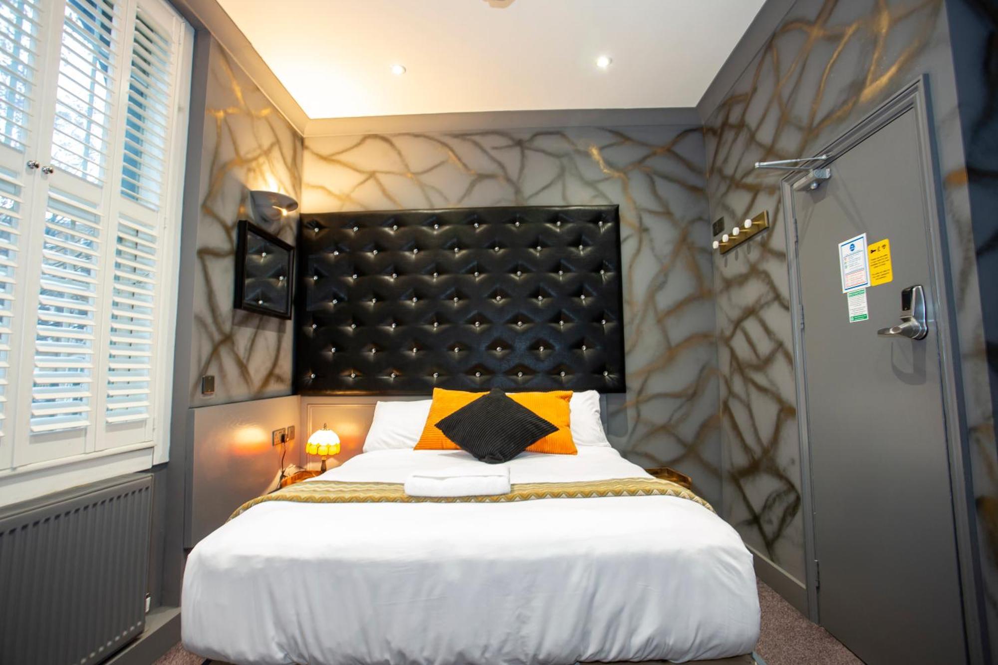 The Rokxy Townhouse - Kings Cross Hotel London Room photo