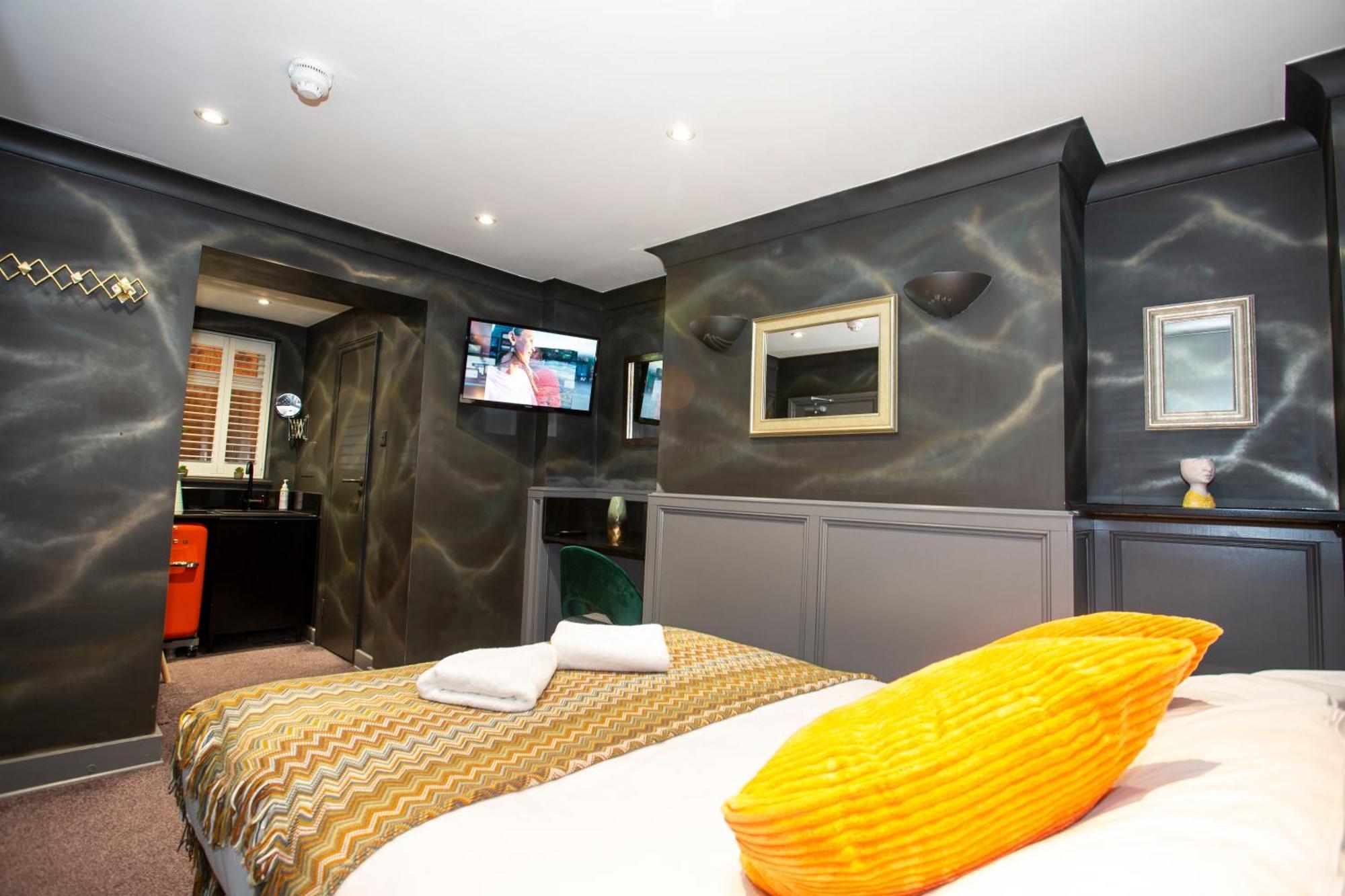 The Rokxy Townhouse - Kings Cross Hotel London Room photo